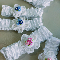 ぷっくり可愛い刺繍花✨アームバンド（一点物　敬老の日　おしゃれアイテム　上品　華やか　くるみボタン　アームカバー　袖） 10枚目の画像