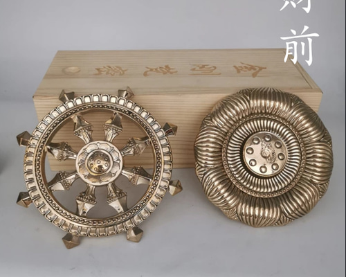 【修縁堂】仏教法器 法輪 輪宝 密教法具 チベット 真鍮製 11cm 140eddd5715503dba28908431ad5fe