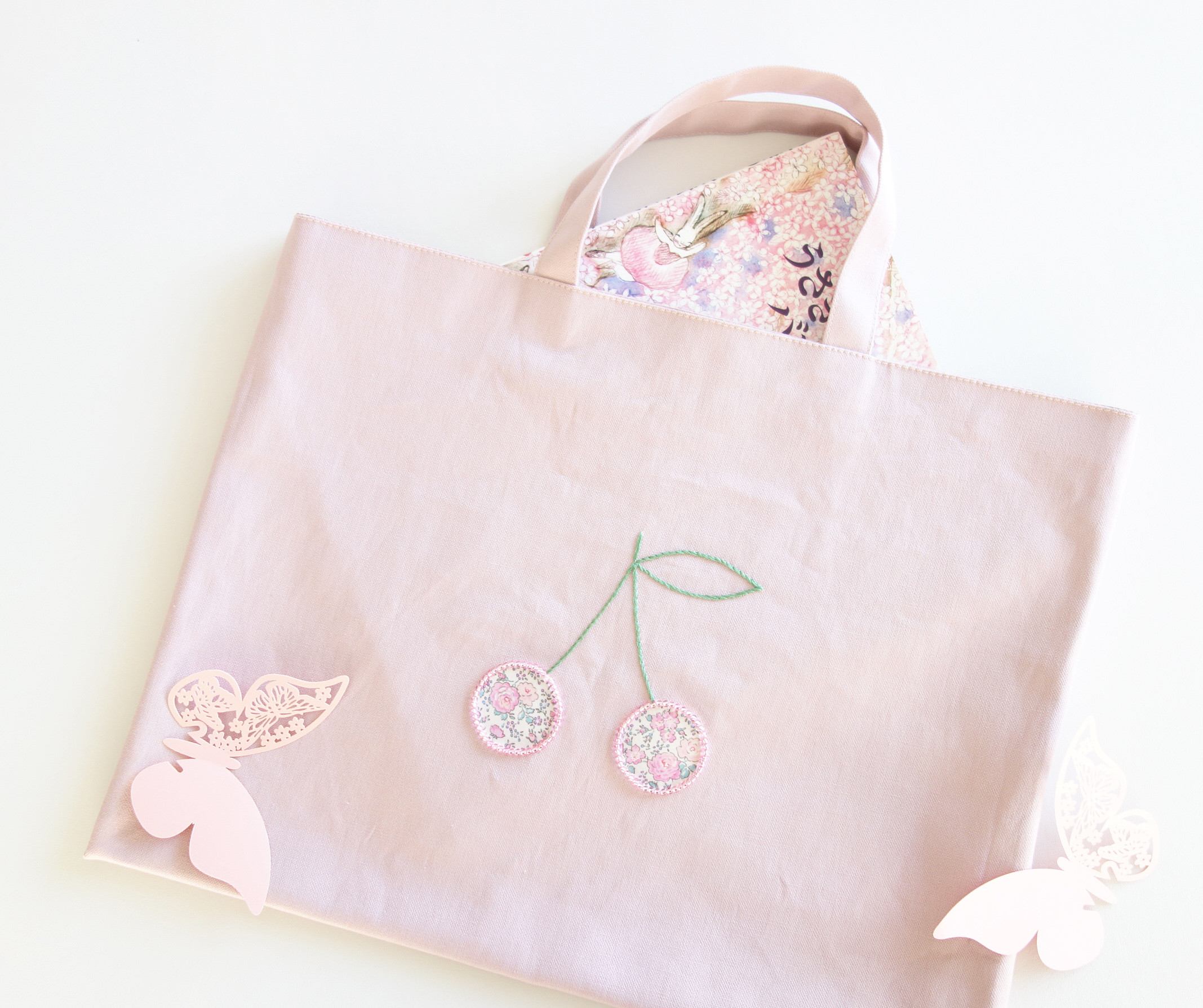 ハンドメイド 絵本バッグ お着替え袋 ランチョンマット