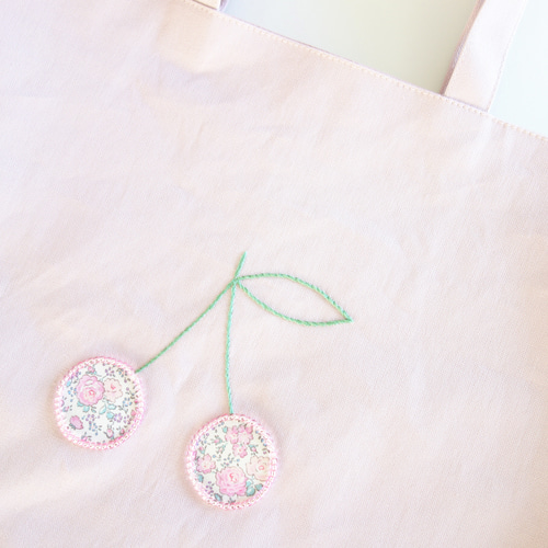 レッスンバッグ ピンク さくらんぼ 刺繍 リバティ チェリー 女の子