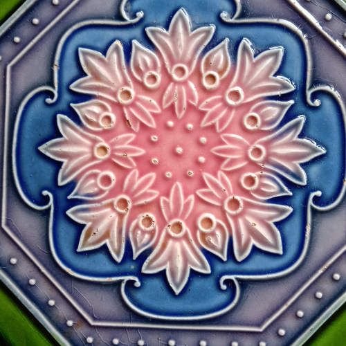 里帰り便・淡路島ダントー社のマジョリカタイル・100年前に海を