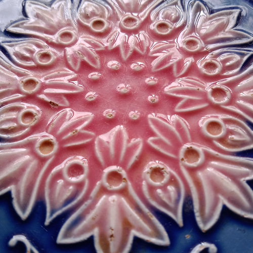 里帰り便・淡路島ダントー社のマジョリカタイル・100年前に海を渡った