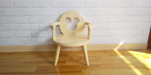 【すべての角が丸い】プレゼント 木製子供椅子　パイン材　変化椅子　キッズチェア 全て角が丸い】成長に合わせて使える子供椅子 パイン材 オイル