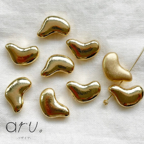 B2204-1] 【8個】 金属製 ビーズ 変形 楕円 横穴タイプ ゴールド 金