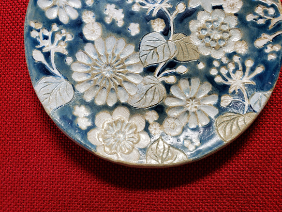 送料込み　蒼の花束　小皿　オーブン陶土のお皿 4枚目の画像