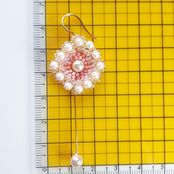 ピンクのビーズのイヤリングアクセサリー / 6.50 cm 5枚目の画像