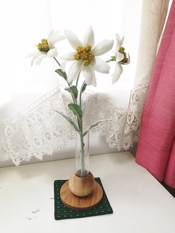 母の日セール　一輪挿し　エーデルワイス　スタイリッシュな花器 3枚目の画像
