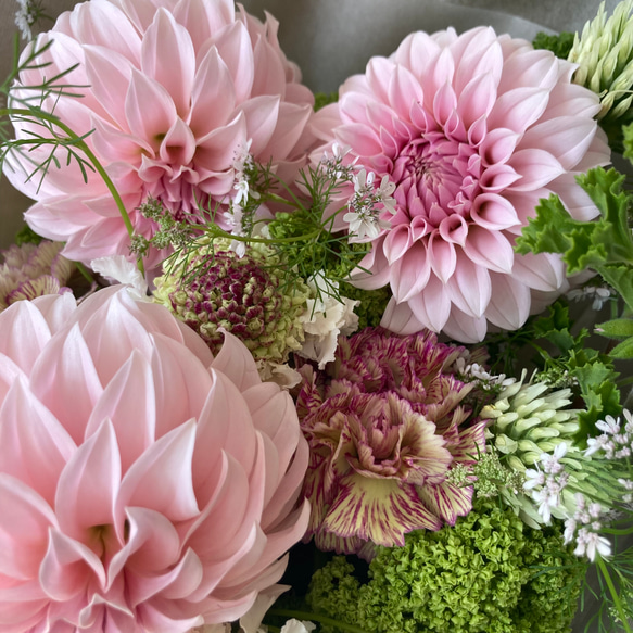 Mother’s Day 2022 bouquet ‘gentle’ 5/10お届け 2枚目の画像