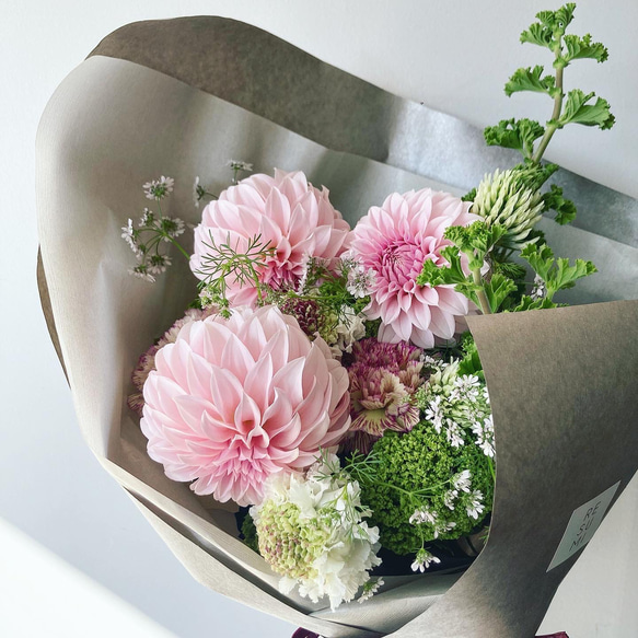 Mother’s Day 2022 bouquet ‘gentle’ 5/10お届け 1枚目の画像