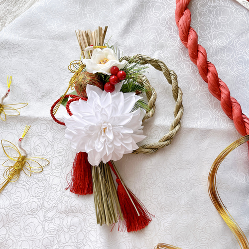 大きなダリアの正月飾り しめ縄飾り しめ縄リース 2023 玄関飾り  