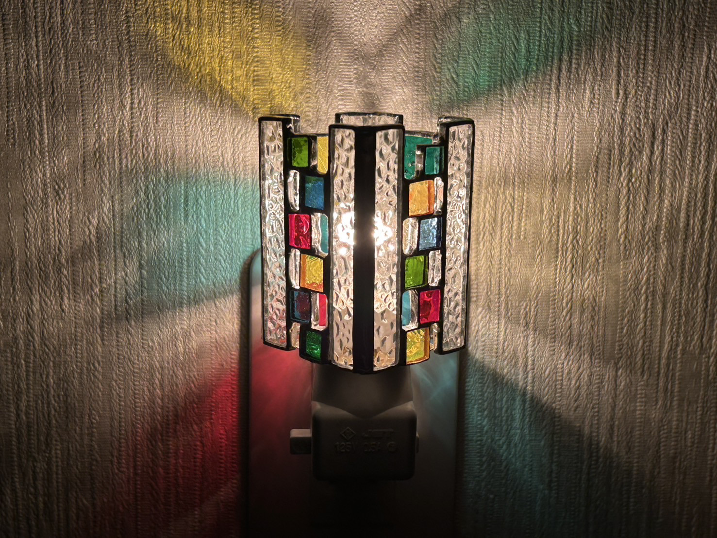 キューブ　B（ステンドグラスのフットランプ・おやすみランプ）
