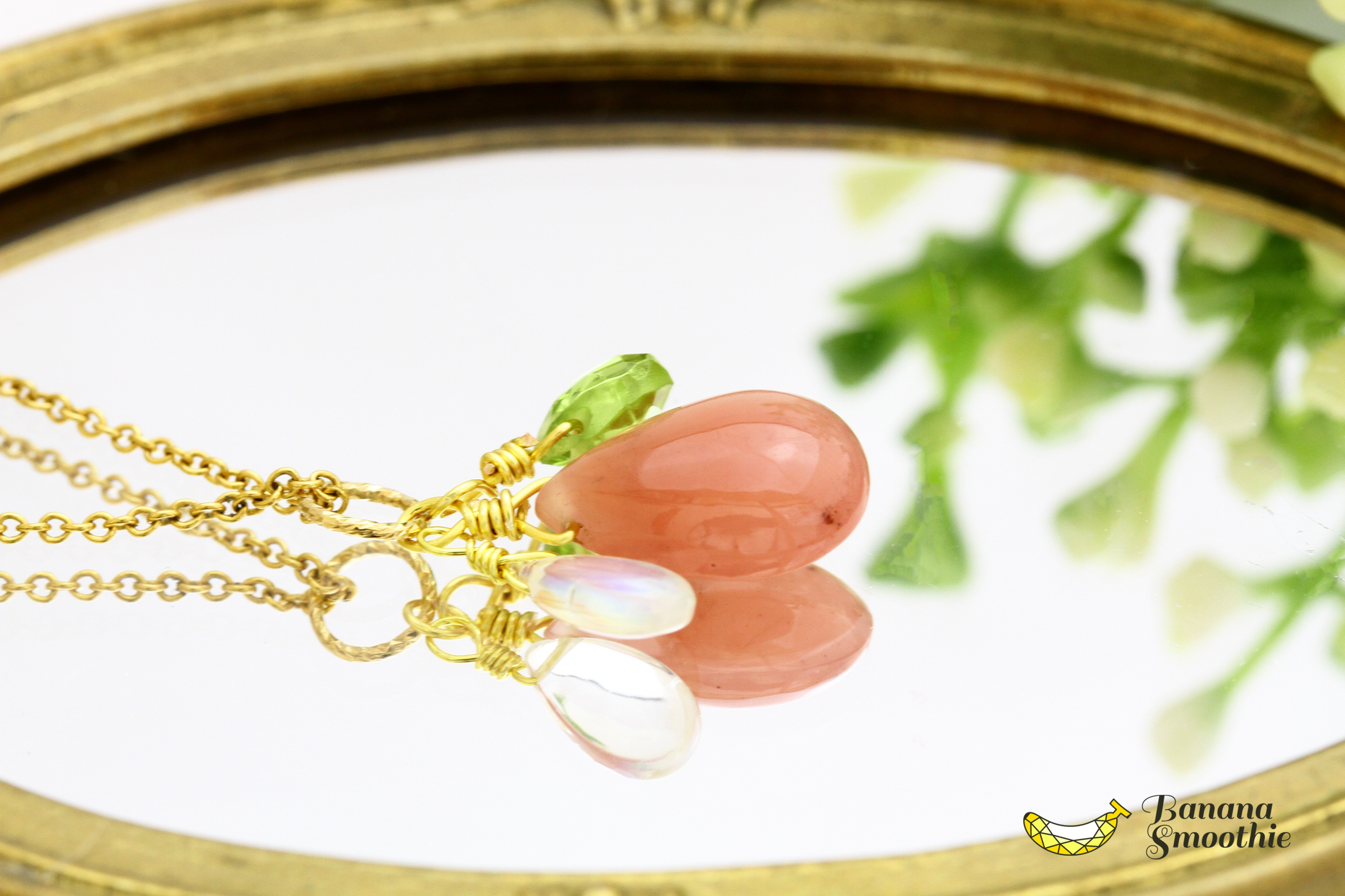 優しいピンクの果実 グァバクォーツ × ペリドット × レインボームーンストーン 14kgfネックレス 4月誕生石