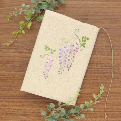 ブックカバー 手刺繍 藤の花 文庫本/新書判/四六判ソフト ブックカバー