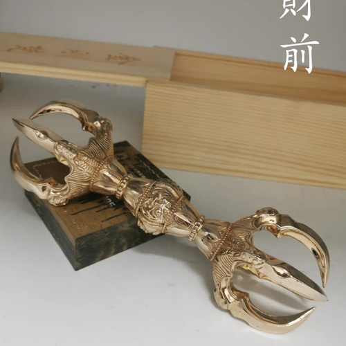 密教法器 真言宗 鬼面五鈷金剛杵(金鋼界)法具 真鍮製 vajra 密教法器 真言宗 鬼面五鈷金剛杵(金鋼界)法具 真鍮製 vajra