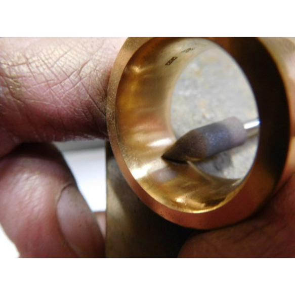 純金 指輪 鍛造リング 手作り 平打ち 鏡面 光沢 重厚感がある幅12ミリ＆厚み3ミリ 7枚目の画像