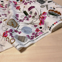 輸入生地 アレキサンダーヘンリー ギャストリークラフト ghastlie