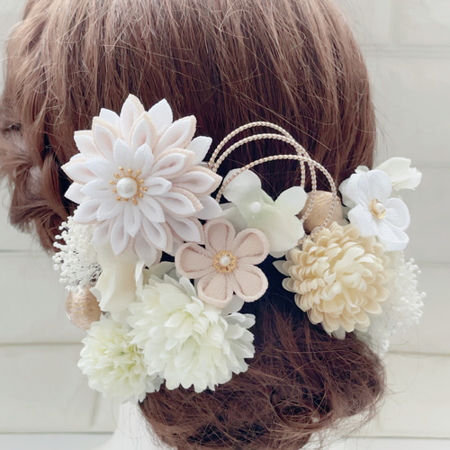 白＊華ダリア＊マム ❁振袖髪飾り【和 つまみ細工】結婚式・成人