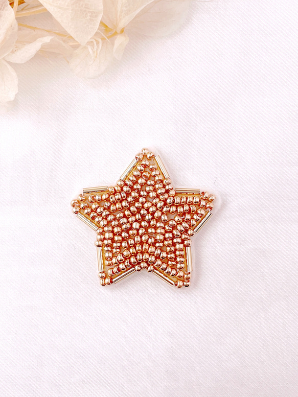 星 の ヘアゴム　スター　star gold【受注製作】ビーズ刺繍　お呼ばれ 入園式 入学式　フォーマル　星空　浴衣 1枚目の画像