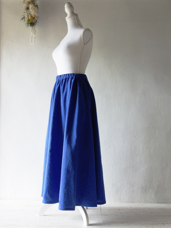 シルエットが綺麗【綿麻ギャザースカート】中厚　ブルー　ブロックチェック　マキシ丈 11枚目の画像
