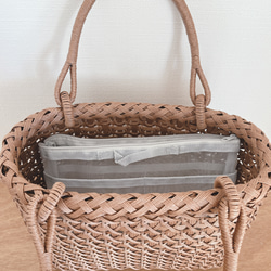 和装にも普段使いにも♪編み目がかわいい柿渋仕上げのカゴバッグ 8枚目の画像