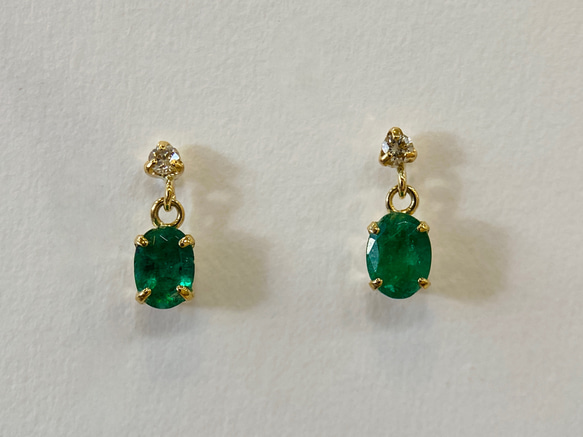 エメラルドダイヤスタッドピアス K18 誕生石×ダイヤモンド スタッドピアス （5月：エメラルド