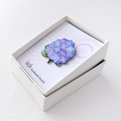 【特集掲載】紫陽花のブローチ(ピンク/ブルー) 11枚目の画像