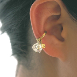 4way｜原水晶、淡水珍珠、字母吊飾自選耳夾｜EC48 第9張的照片