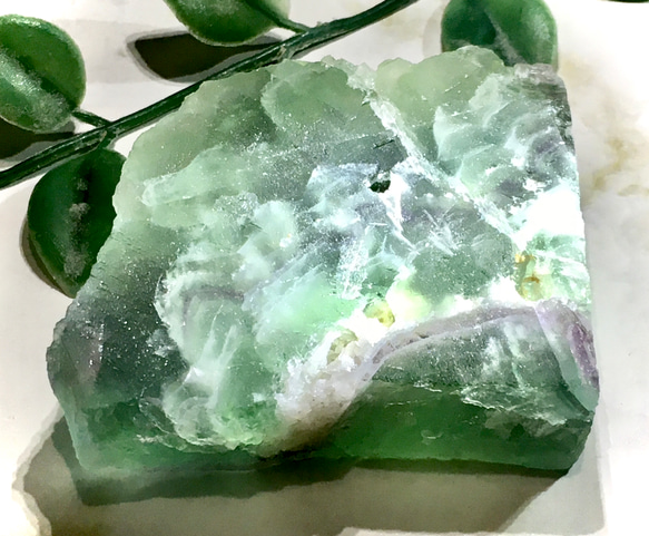 エンジェルフェザー✨レインボーフローライトマルチカラー蛍石原石