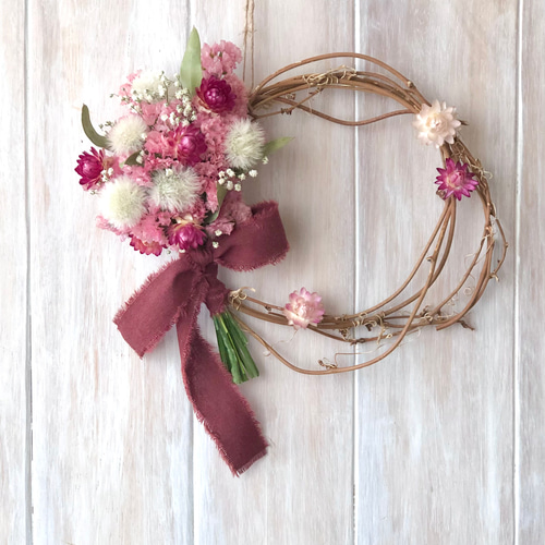 たんぽぽの綿毛＆サーモンピンクスターチスのリース ドライフラワー