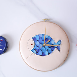 【深海魚】シンプル 革壁掛け時計　プレゼントラッピング 5枚目の画像