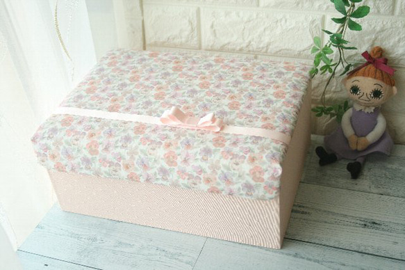 Hさま専用　リバティ　おもちゃ箱　メモリアルボックス　シンクオブミー　キューフォーザズー 1枚目の画像