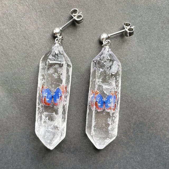 【ピアス】水晶標本【オオムラサキ】