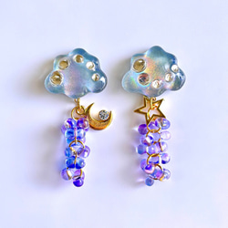 【特集掲載】glass cloud blue shower Earrings 1枚目の画像