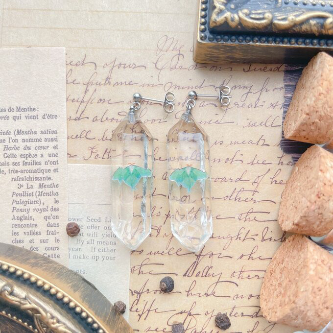 【ピアス】水晶標本【オオミズアオ】 5,159円