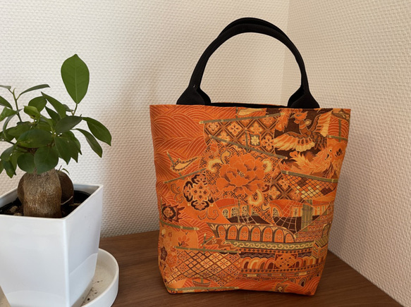 袋帯バッグ　オレンジ　サイズ横25cm×縦18cm×マチ5cm 2枚目の画像