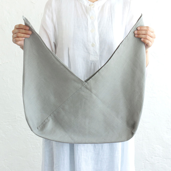 alin&#39;s bag M 50cm 籃子包，帶扣板亞麻包（淺灰色）。 第3張的照片