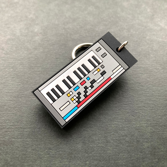 [鑰匙扣] Synth Rubber Keychain / 03: ANALOG SYNTHESIZER 第4張的照片