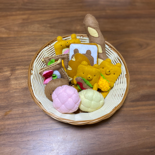 フェルトままごと くまちゃんパン屋さんセット11個 オーダー可 フェルトままごと くまちゃんパン屋さんセット11個 オーダー可