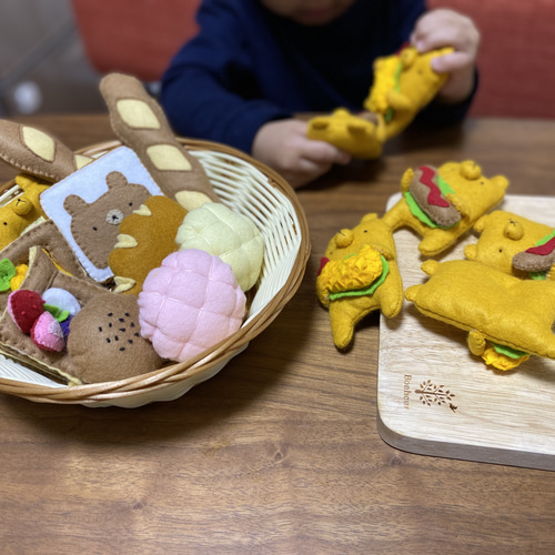 フェルトままごと くまちゃんパン屋さんセット11個 オーダー可