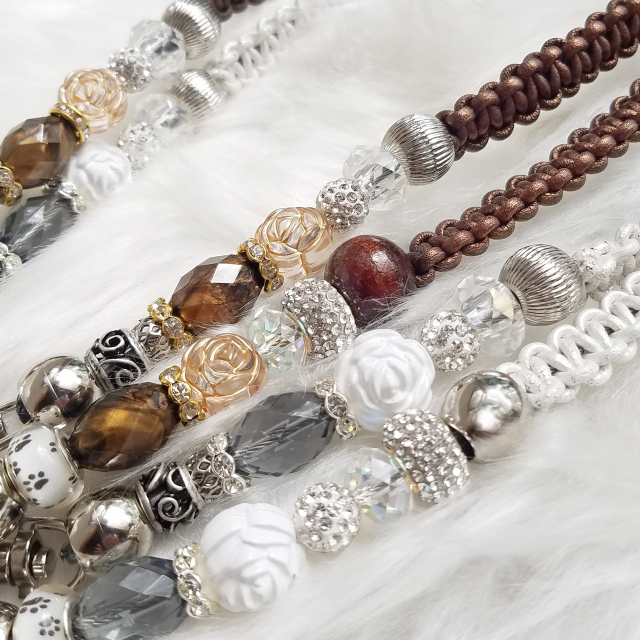 レザーRose 肉球キラキラビーズ革編みリード2way[本革細紐・選べる10色]中型犬 30㎏まで クラシカルレトロ