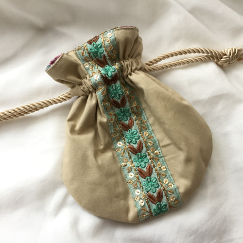 インド刺繍 リボン まんまる 丸巾着 ポーチ 巾着袋 みさちん fleurien  