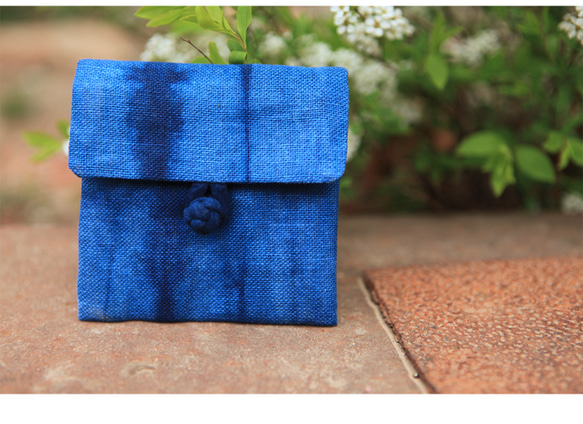 手盤釦藍染小収納袋草木染雑物袋植物染物置袋絞り染純綿手づくりバッグ 8枚目の画像