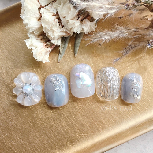 サイズオーダー】ぷっくりフラワーネイルネイルチップ くすみブルー