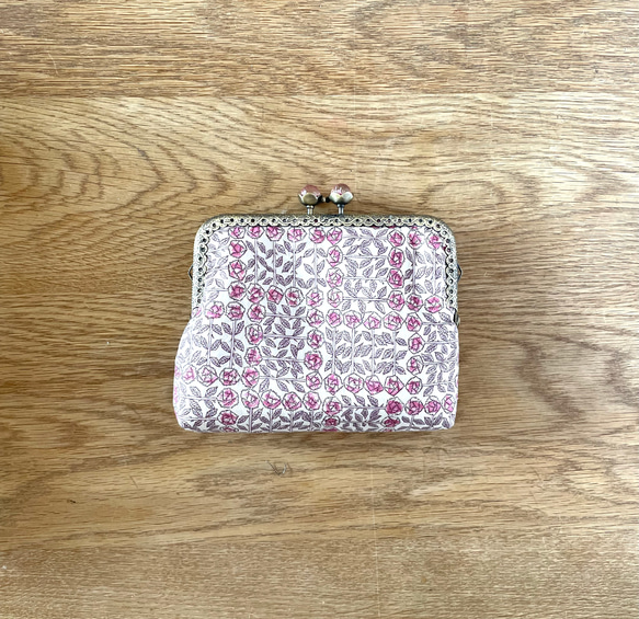 コンパクトながま口財布 がま口ポーチ リバティ スリーピングローズ ピンク 1枚目の画像