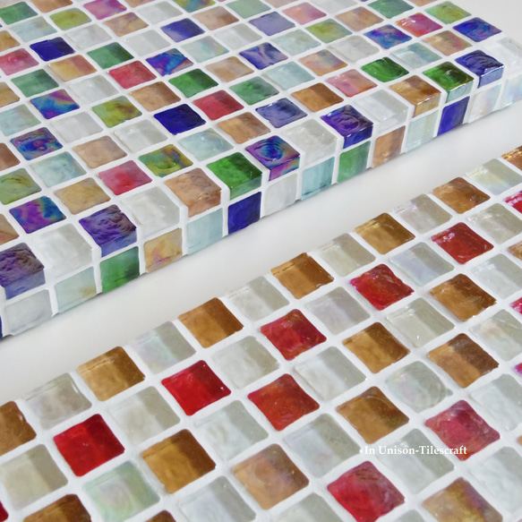 【R様オーダー品・カラーサイズ変更】ガラスタイルのディスプレイトレイ（飾り台・小物置き） 4枚目の画像
