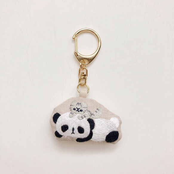 熊貓和貓刺繡鑰匙扣 第1張的照片