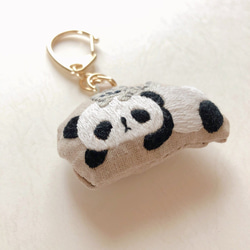 熊貓和貓刺繡鑰匙扣 第3張的照片