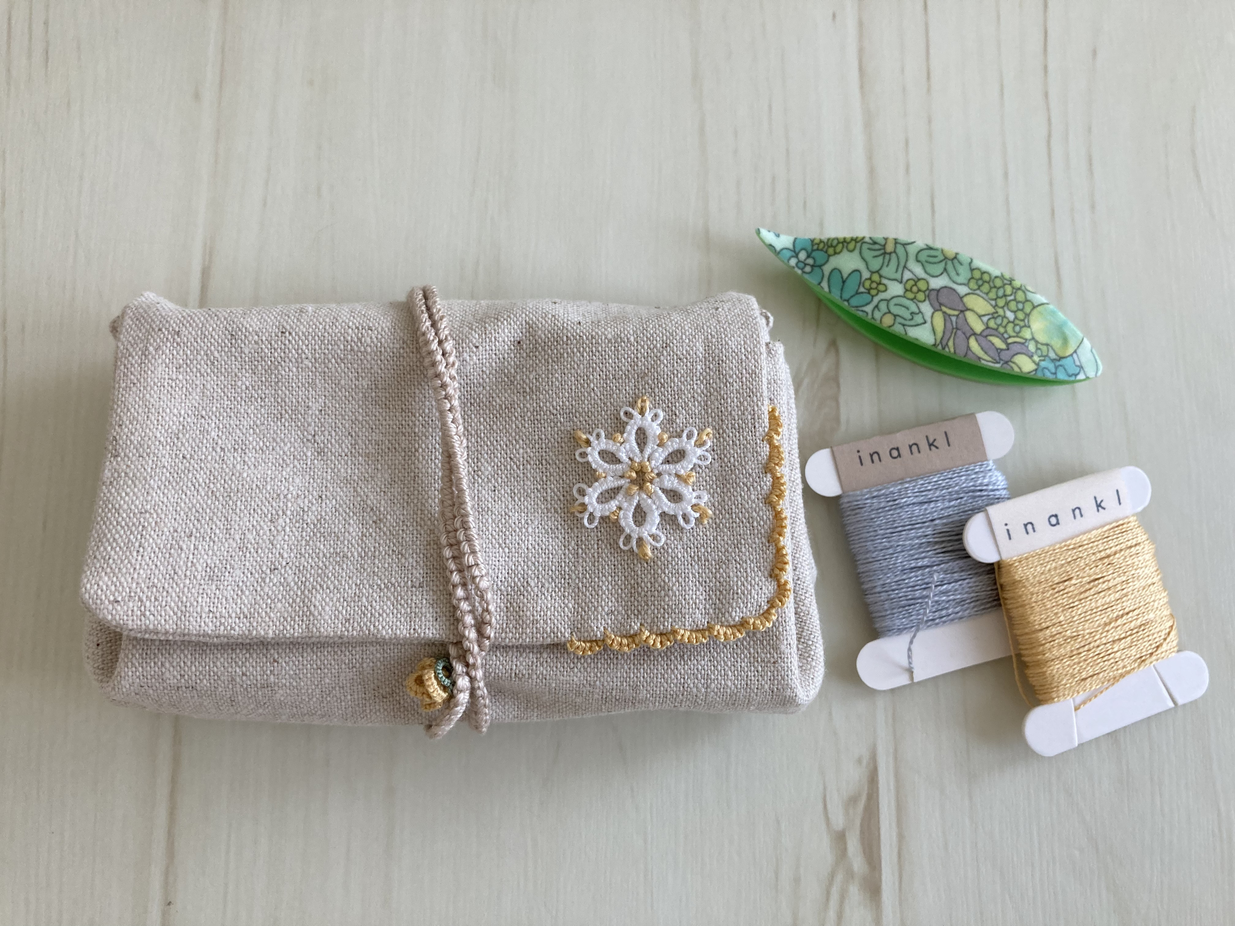 くるっとポーチ　moegi