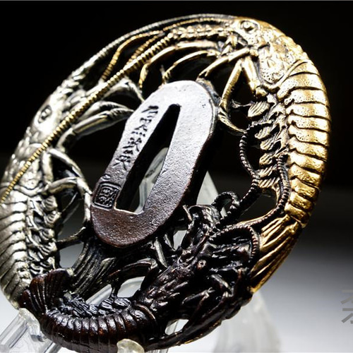 細工唐銅金銀象嵌 海老紋鍔 石黒政英在銘 刀装具 武具 8.5cm 143g 彫刻