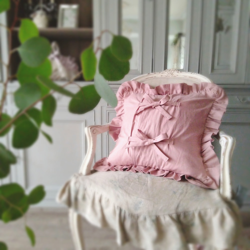 ピンクリボン型のクッションとフリルが可愛い座椅子 ピンク[1091]